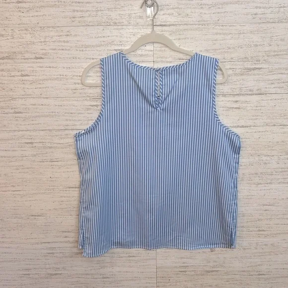 Nordstrom Rack Strip Sleeveless Blouse | SIZE L - Picture 2 of 7